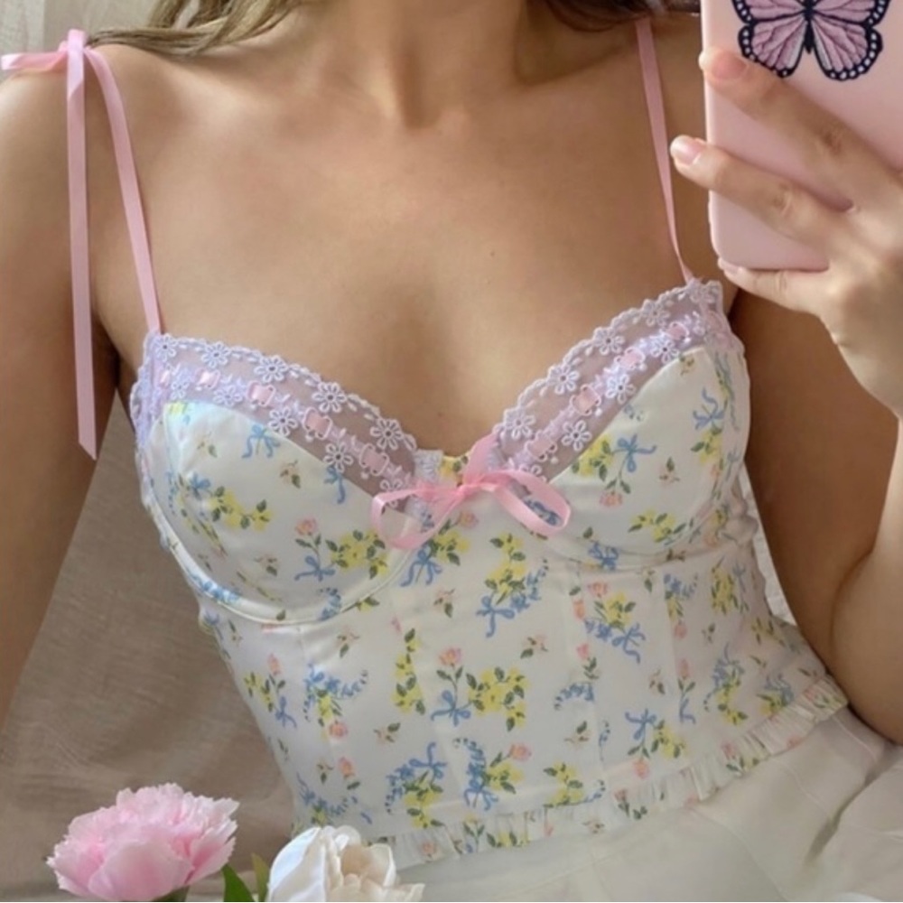 For Love & Lemons Charlotte Bustier